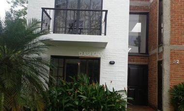 VENTA CASA EN PANCE CALI CONDOMINIO BOSQUES DEL LAGO