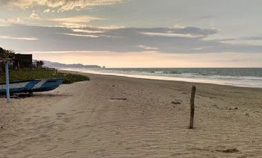 Vendo Departamento en La Playa - Conjunto El Porton de Burbuja, Tonsupa-Ecuador