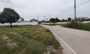 1-0-0 Rai | Corner Building Plot Perfect ​For private Home or Restaurant BUSINESS