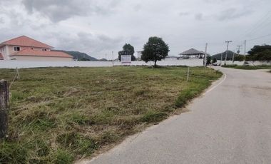 1-0-0 Rai | Corner Building Plot Perfect ​For private Home or Restaurant BUSINESS