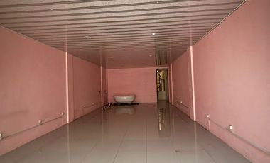 Disewakan Ruko Kemang Pratama, 2 Lantai, Luas 200m2, Parkir Luas, Lokasi Strategis, Keamanan 24 Jam, 2km Menuju Pakuwon Mall Bekasi, Kota Bekasi