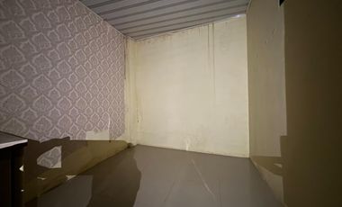 Disewakan Ruko Kemang Pratama, 2 Lantai, Luas 200m2, Parkir Luas, Lokasi Strategis, Keamanan 24 Jam, 2km Menuju Pakuwon Mall Bekasi, Kota Bekasi