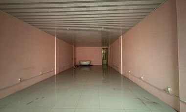 Disewakan Ruko Kemang Pratama, 2 Lantai, Luas 200m2, Parkir Luas, Lokasi Strategis, Keamanan 24 Jam, 2km Menuju Pakuwon Mall Bekasi, Kota Bekasi