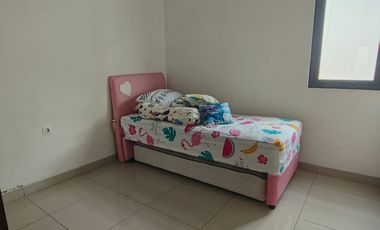 Rumah Semi Furnish Ada Ac Tiap Kamar Disewakan di Cluster Btari Summarecon