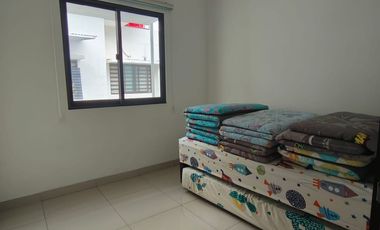 Rumah Semi Furnish Ada Ac Tiap Kamar Disewakan di Cluster Btari Summarecon