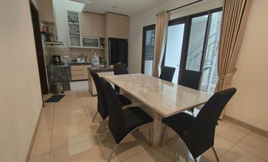 Rumah Semi Furnish Ada Ac Tiap Kamar Disewakan di Cluster Btari Summarecon