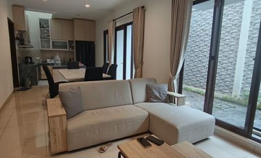 Rumah Semi Furnish Ada Ac Tiap Kamar Disewakan di Cluster Btari Summarecon