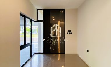 VIVE New Krungthep Kreetha Luxury 3-Storey Modern Home with Exclusive Privacy
