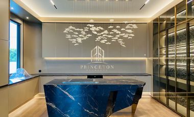 VIVE New Krungthep Kreetha Luxury 3-Storey Modern Home with Exclusive Privacy