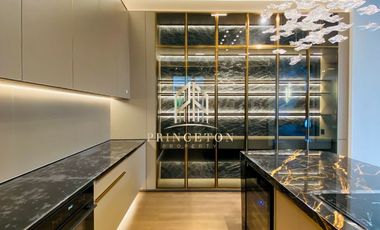 VIVE New Krungthep Kreetha Luxury 3-Storey Modern Home with Exclusive Privacy
