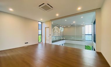 VIVE New Krungthep Kreetha Luxury 3-Storey Modern Home with Exclusive Privacy