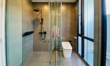 VIVE New Krungthep Kreetha Luxury 3-Storey Modern Home with Exclusive Privacy