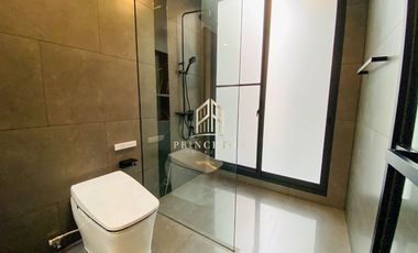 VIVE New Krungthep Kreetha Luxury 3-Storey Modern Home with Exclusive Privacy