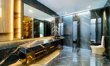 VIVE New Krungthep Kreetha Luxury 3-Storey Modern Home with Exclusive Privacy