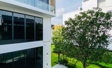 VIVE New Krungthep Kreetha Luxury 3-Storey Modern Home with Exclusive Privacy