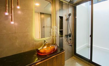 VIVE New Krungthep Kreetha Luxury 3-Storey Modern Home with Exclusive Privacy