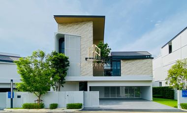 VIVE New Krungthep Kreetha Luxury 3-Storey Modern Home with Exclusive Privacy
