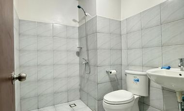 Affordable Brandnew Corner Studio Condo unit with Balcony for rent in Casa Mira Guadalupe Cebu City