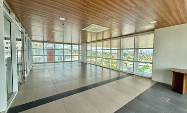 Affordable Brandnew Corner Studio Condo unit with Balcony for rent in Casa Mira Guadalupe Cebu City