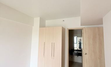 SACRIFICE SALE: VIENTO CERCA - TOWER 2 CONDOMINIUM FOR SALE