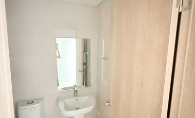 SACRIFICE SALE: VIENTO CERCA - TOWER 2 CONDOMINIUM FOR SALE