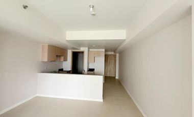 SACRIFICE SALE: VIENTO CERCA - TOWER 2 CONDOMINIUM FOR SALE