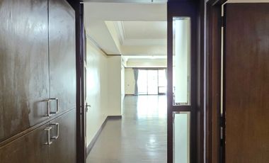 BAY GARDENS CLUB MACTAN TOWER PASAY FOR SALE