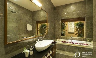 LEASEHOLD | 3-BEDROOM VILLA IN THE HEART OF SEMINYAK - PRIME LOCATION