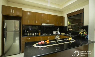 LEASEHOLD | 3-BEDROOM VILLA IN THE HEART OF SEMINYAK - PRIME LOCATION