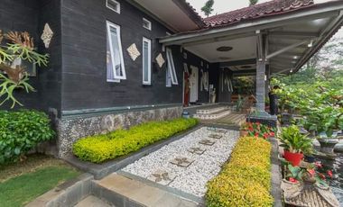 Villa Nyaman Luas Tanah 447 M2,  Dekat Pemandian Air Panas Ciater, Subang, Prop, Jawa Barat.