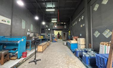Dijual Gudang Workshop, Jalan Raya Mustikasari, 2 Lantai, Luas 500m2, Muat Container 40 Feet, Bisa KPR, 3km Akses Langsung Tol Bekasi Timur