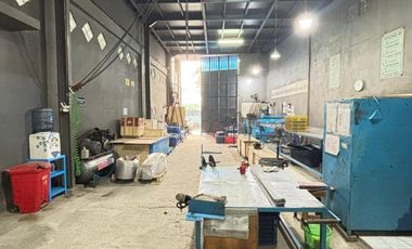 Dijual Gudang Workshop, Jalan Raya Mustikasari, 2 Lantai, Luas 500m2, Muat Container 40 Feet, Bisa KPR, 3km Akses Langsung Tol Bekasi Timur