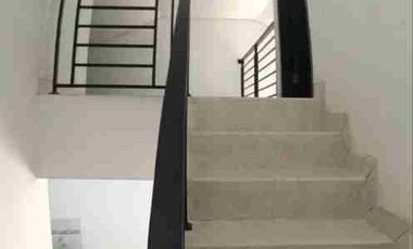 Rumah 2 lantai bagus siap huni di Cibubur Residence