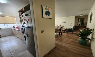 SE VENDE AMPLIO DEPARTAMENTO EN EL CENTRO DE QUILPUÉ