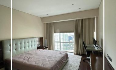 4BR Condo Unit For Sale in Raffles Residences Makati City