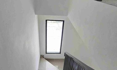 Dijual Murah Rumah Baru 2Lantai dekat dengan Grand Galaxy Bekasi