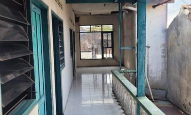 Dijual kost 8 pintu Jln. Santan, Maguwoharjo, Sleman