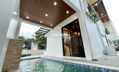 Modern 4-Bedroom House with Pool Near NLEX and Clark, Mabalacat, Pampanga