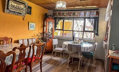 Vendo casa de 1 planta con 4 dormitorios, Sector La Magdalena