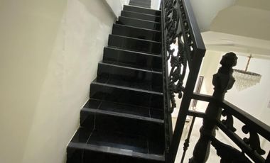 Rumah Mewah Di Town house Sriwijaya, Lebak murni, Palembang