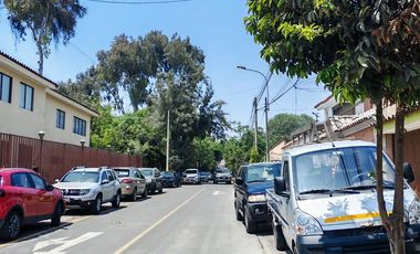 Dúplex moderno en Mayorazgo, Ate