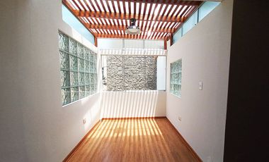 Dúplex moderno en Mayorazgo, Ate