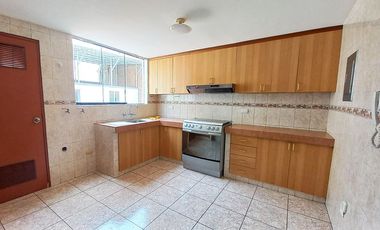 Dúplex moderno en Mayorazgo, Ate