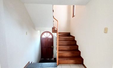 Dúplex moderno en Mayorazgo, Ate