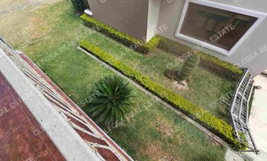 CASA MODERNA EN RENTA  EN URBANIZACION PRIVADA