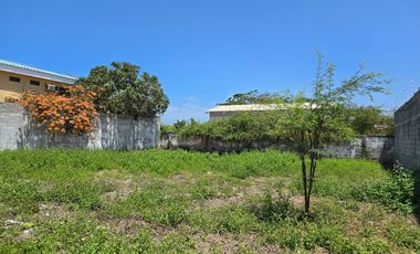 Venta de Terreno de 400 m² Residencial o Comercial - Salinas, Santa Elena, Av Carlos Espinoza