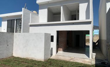 CASA EN VENTA PRIVADA LOS AGUACATES A 300 METROS DE LA ENTRADA DE CHIAPA DE CORZO