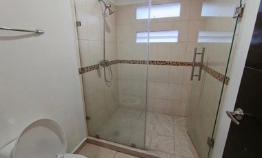 CASA EN RENTA EN CAÑADAS DEL LAGO, 3 RECS.3.5 BAÑOS, JARDIN,