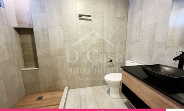 (C-448) Vendo Casa en Cuenca Sector Chaullabamba  3 dormitorios,  jacuzzi 3 Garaje, Bodega.