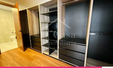 (C-448) Vendo Casa en Cuenca Sector Chaullabamba  3 dormitorios,  jacuzzi 3 Garaje, Bodega.